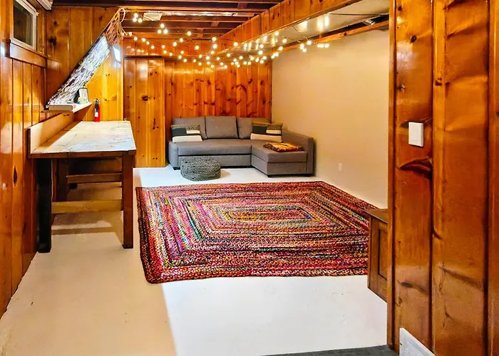 Cozy W/ Yard < 1 Mi To Downtown! Holiday home Cheyenne